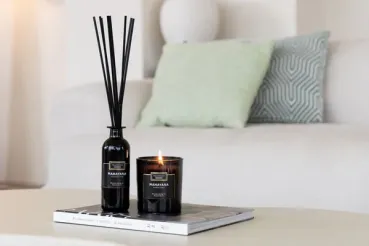 Preview: Treatments - Giftbox Scented Candle - Mahayana - 380 g