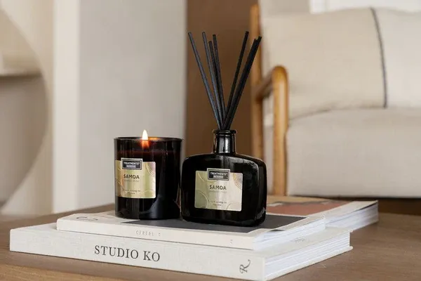 Treatments – Duftstäbchen in Geschenkbox – Samoa - 200 ml